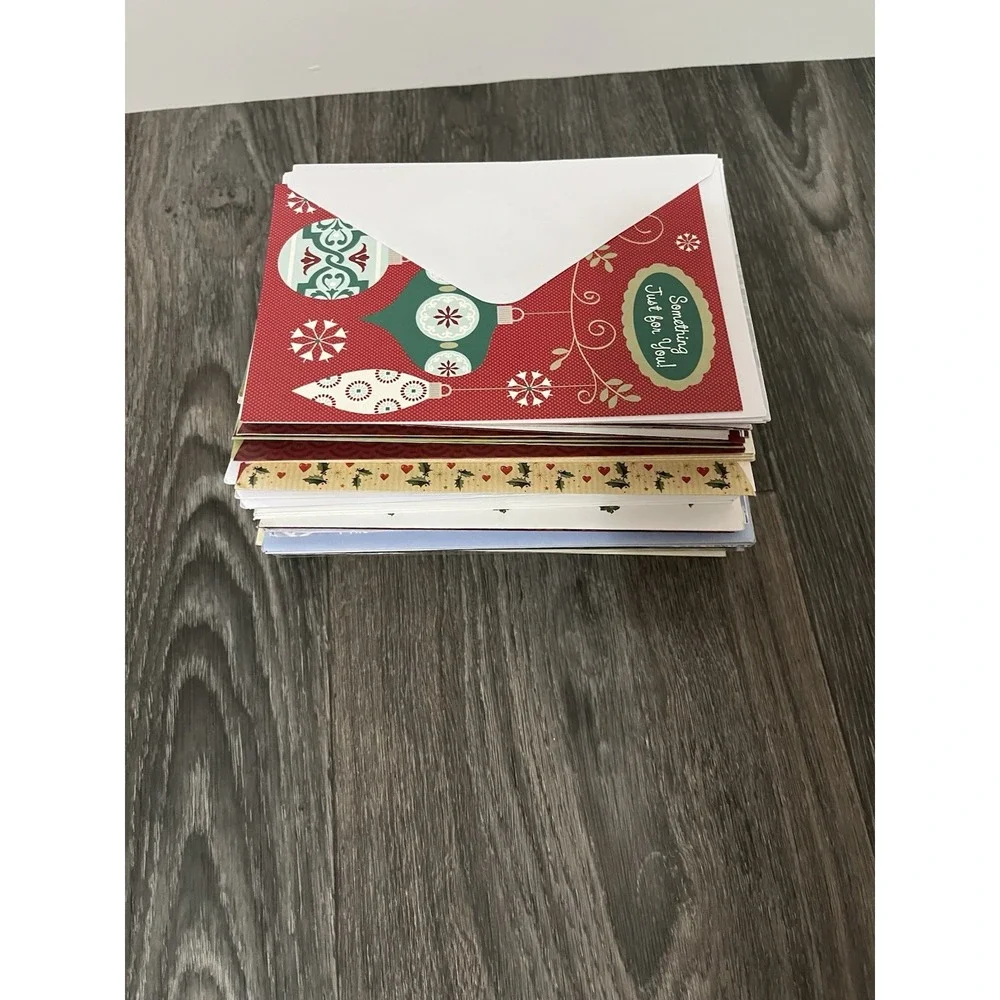 HUGE Lot Of 85 Christmas Cards New Unused With Envelopes Santa Animals Festive